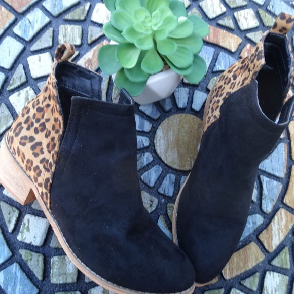 Women's Black/Animal Print Booties Size 9 - Picture 1 of 3